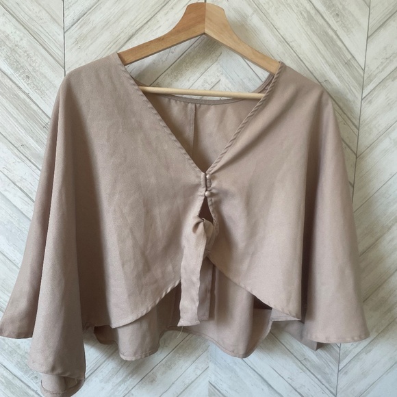 Beige Two-Piece Outfit - Picture 7 of 15